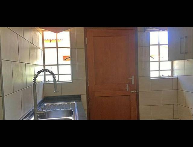 3 BEDROOM HOUSE FOR SALE IN WATERKLOOF EAST